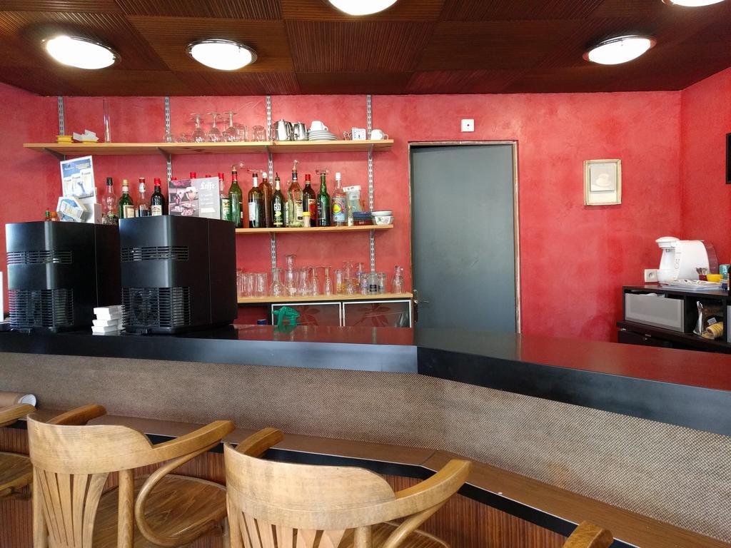 蒙特利马尔 Logis La Cremaillere酒店 外观 照片